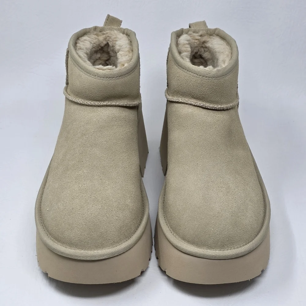 UGG womens mini
